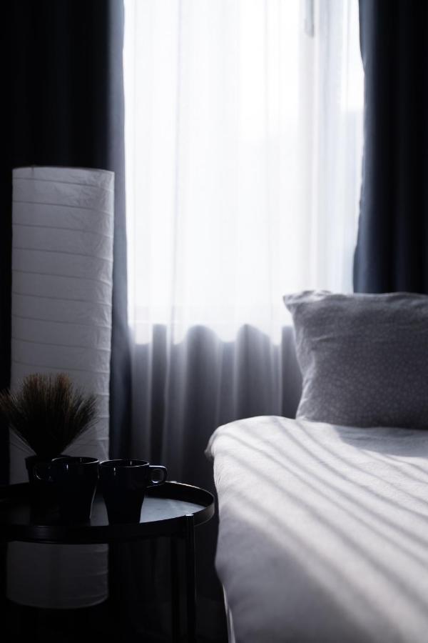 Sleep With Me Bangkok - Bts Phra Khanong Exterior photo